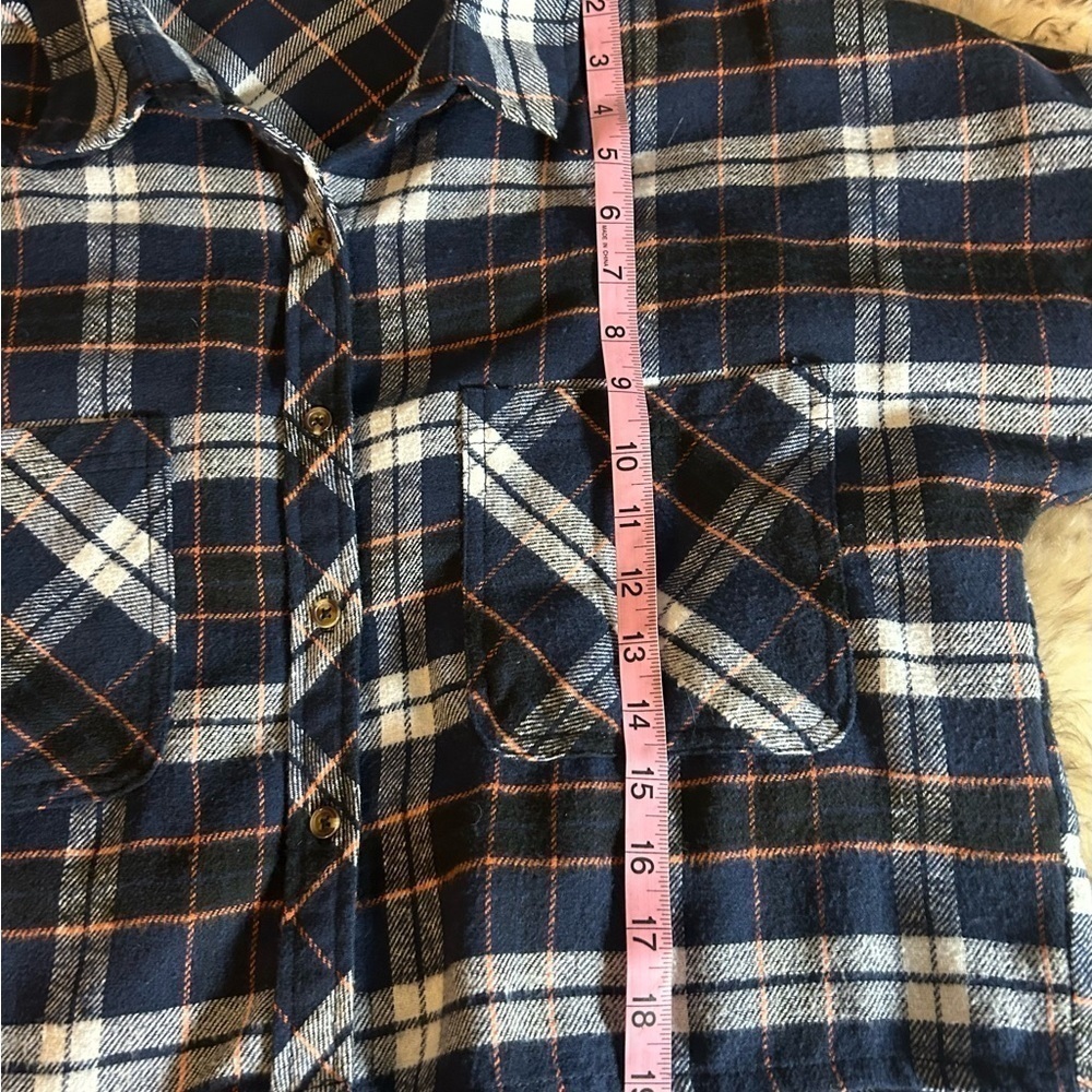 Women’s Size Large Flannel Blue Plaid Cropped Y2K streetwear casual comfy - Picture 5 of 7
